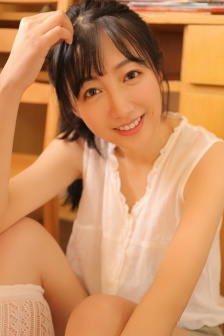最美情侣高清视频播放